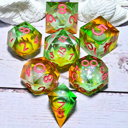 7-Piece Resin Dice Set, Dragon and Dungeon Polyhedral Dice, Punk Style Role-Playing RPG Explorer MTG Pioneer Game DND Dice Set